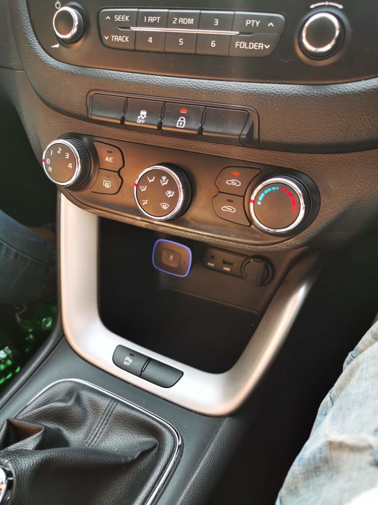 VIVA Pro in car