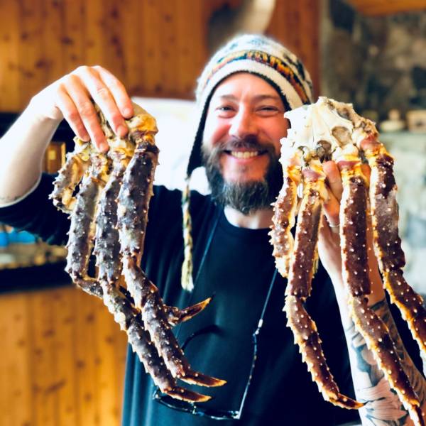 Uncharted Alaska  Davide king-crab-small-square