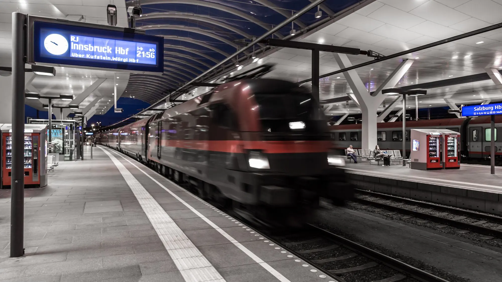 Transfer to Rail Station