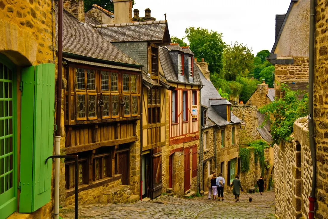 Dinan
