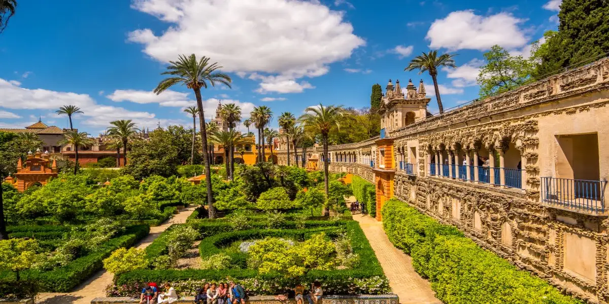 alcazar gardens from balcony