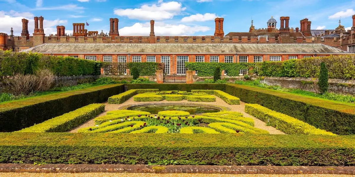 Hampton court england london