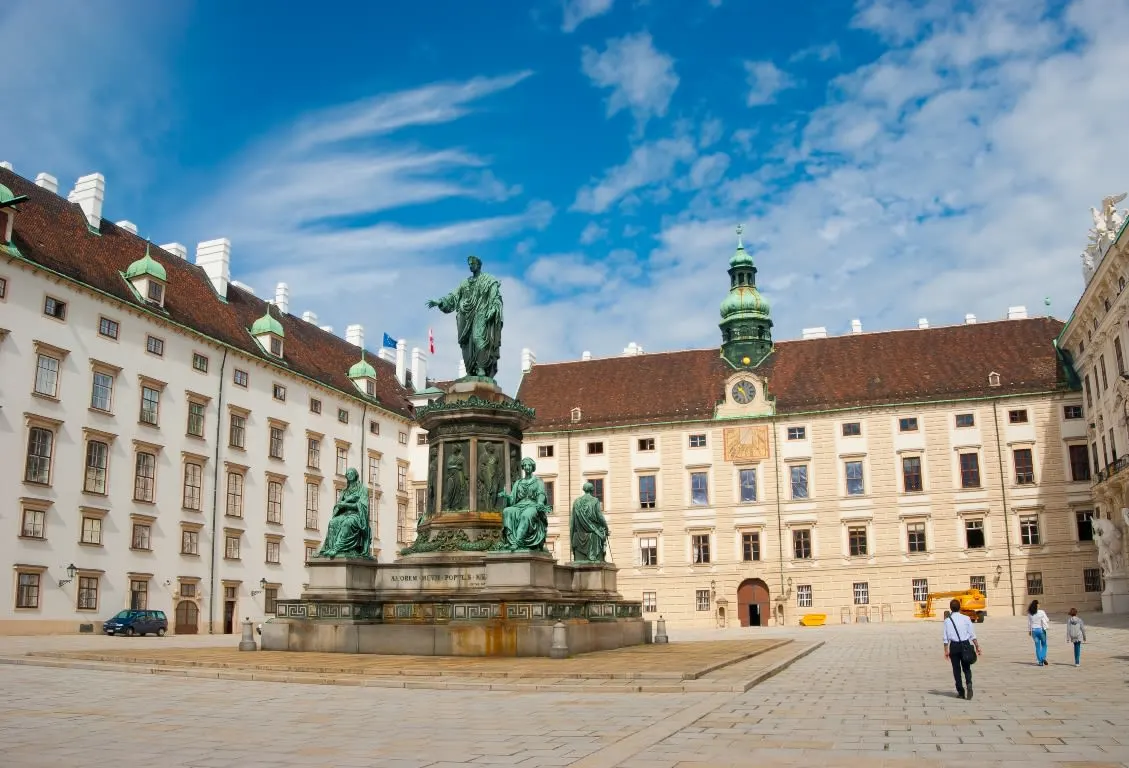 Guided Walk of the Inner City