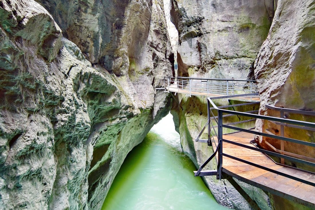 Guided Tour: Lakes, Waterfalls and Gorge