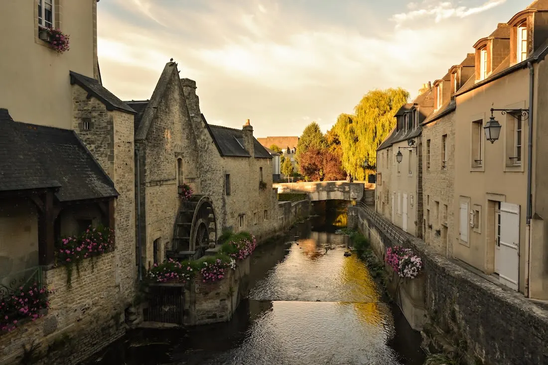 Relaxed Tour of Paris and Northern France