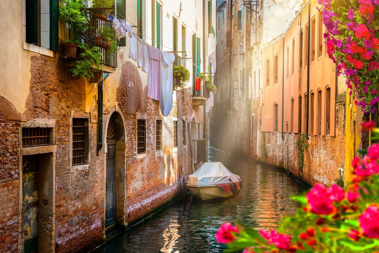 Venice & Florence Highlights: Exclusive Tours, Exquisite Wine & Breathtaking Scenery