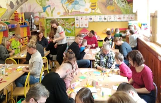 WIELKANOCNE WARSZTATY PLASTYCZNE W PSZCZÓŁKACH