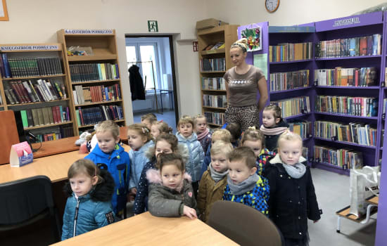 SŁONECZKA Z WIZYTĄ W BIBLIOTECE