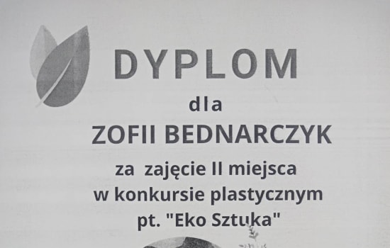 II miejsce dla Zosi Bednarczyk- uczennicy klasy 2 w Gminnym konkursie Plastycznym     pt. ,, Eko Sztuka’’