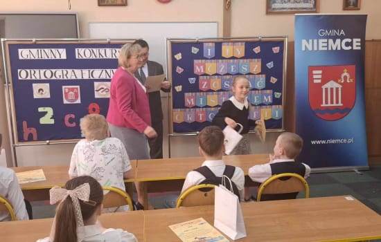WIELKI SUKCES NASZYCH UCZENNIC W GMINNYM KONKURSIE ORTOGRAFICZNYM!