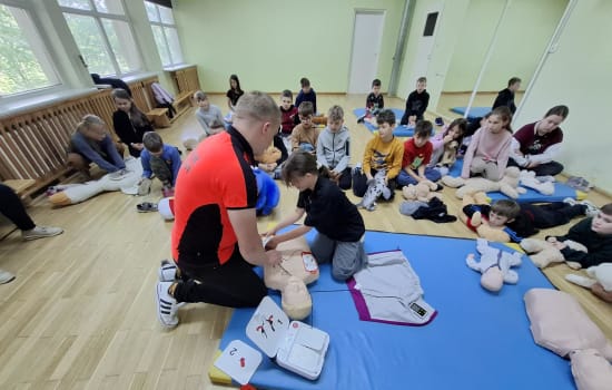 Zajęcia edukacyjne z zakresu pomocy społecznej i pierwszej pomocy przedmedycznej