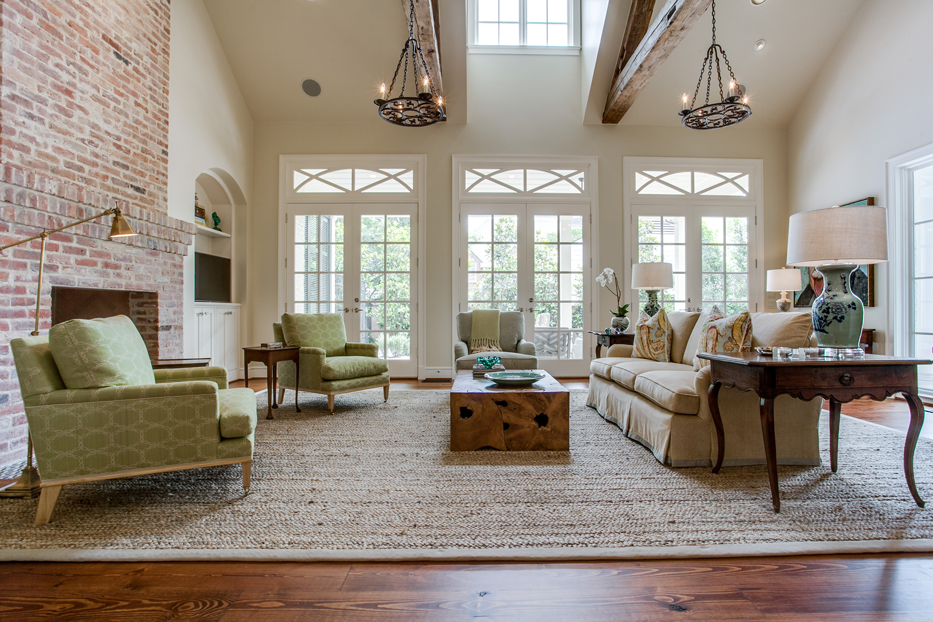 arcadian style home in dallas