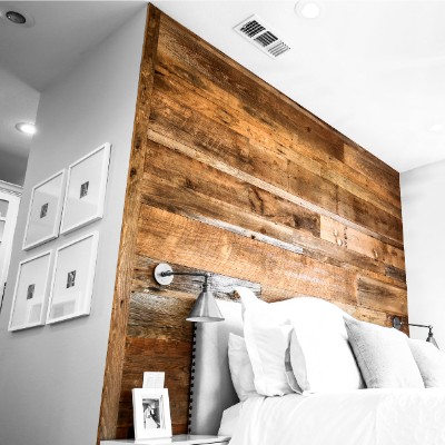 rustic-wood-accent-wall-texas