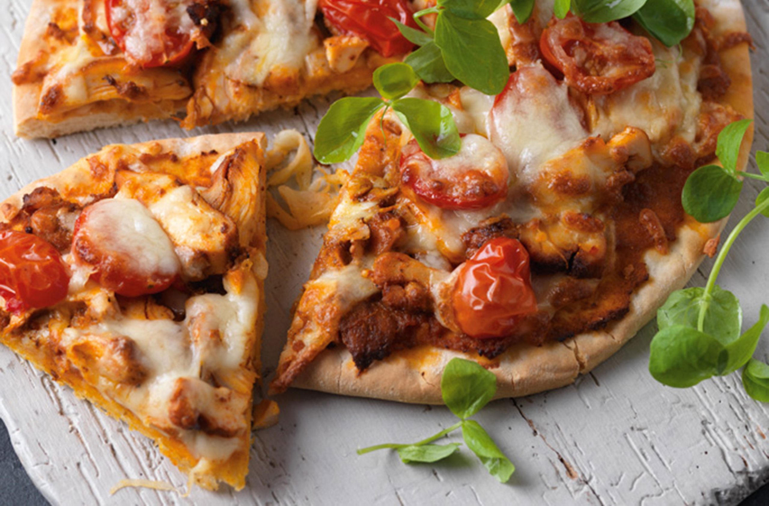 Mexican chicken pizza