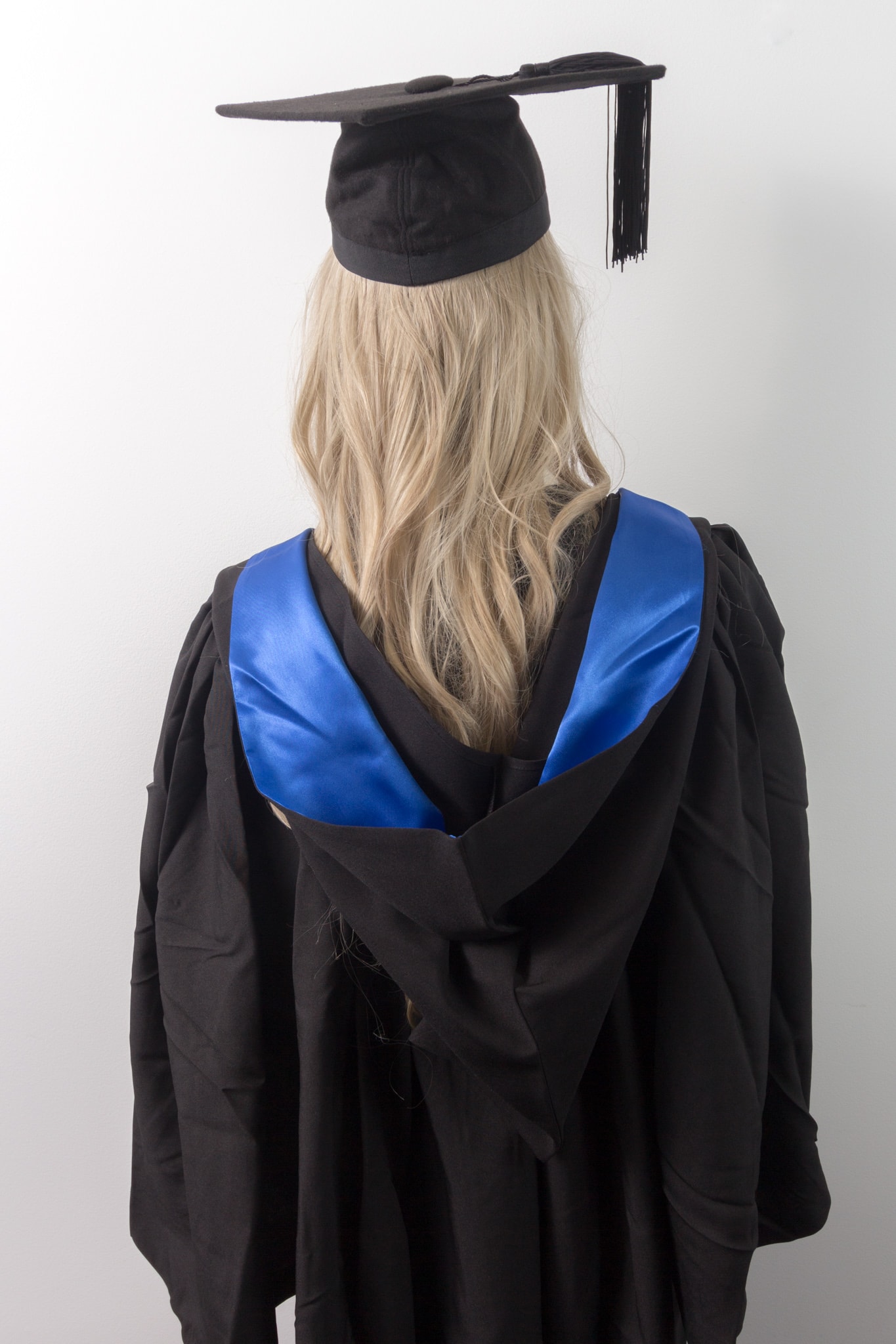 anu graduation gown