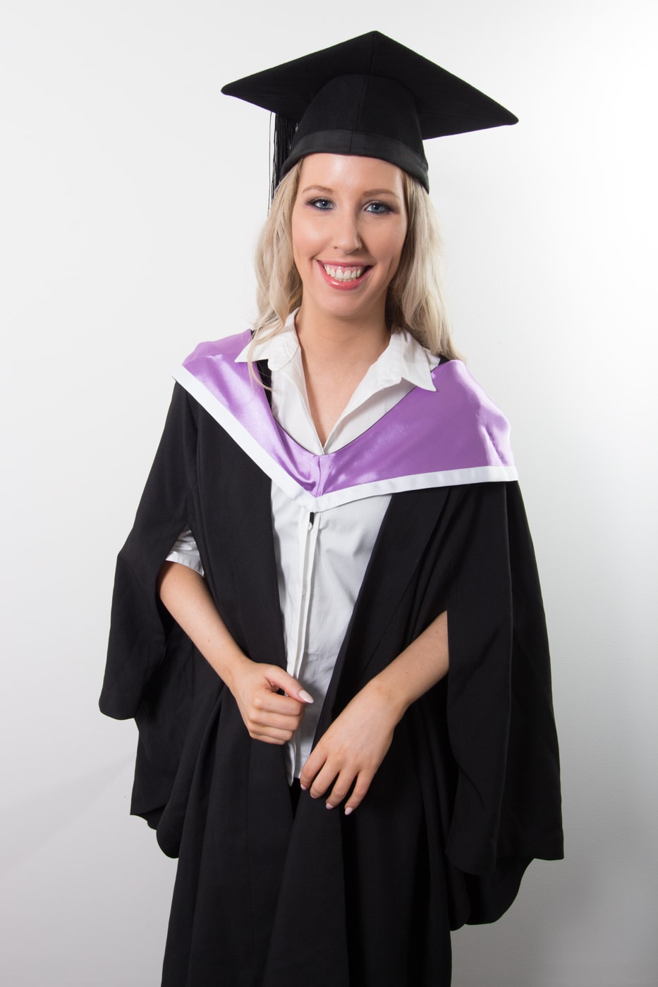 RMIT Graduation Gown Set Bachelor Of Design University Graduation Gown Set  | craft-ivf.com