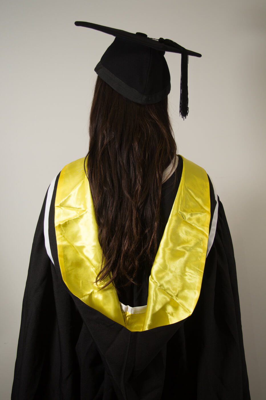 Discover 106+ rmit graduation gown super hot camera.edu.vn