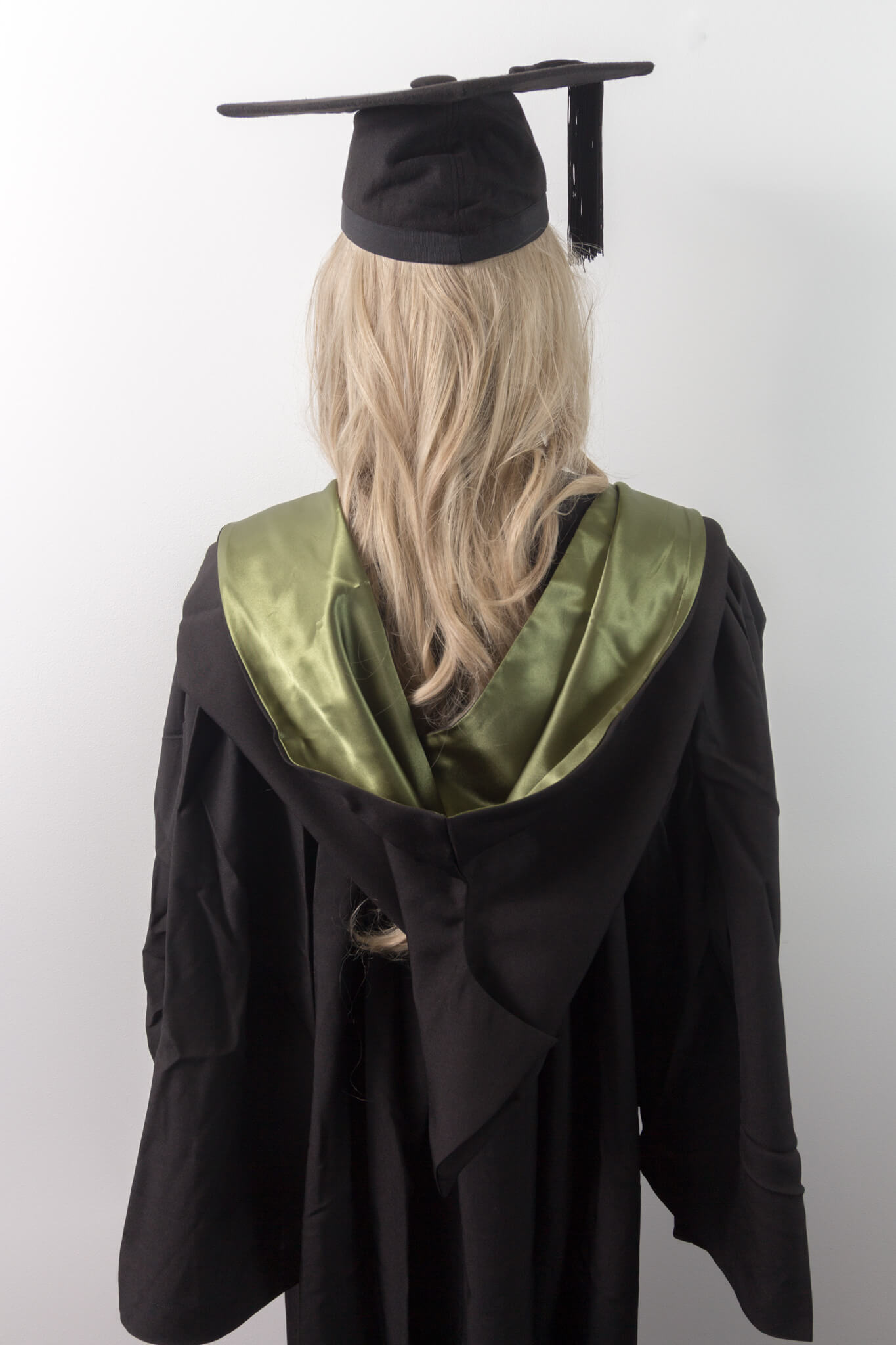 university of melbourne graduation gown