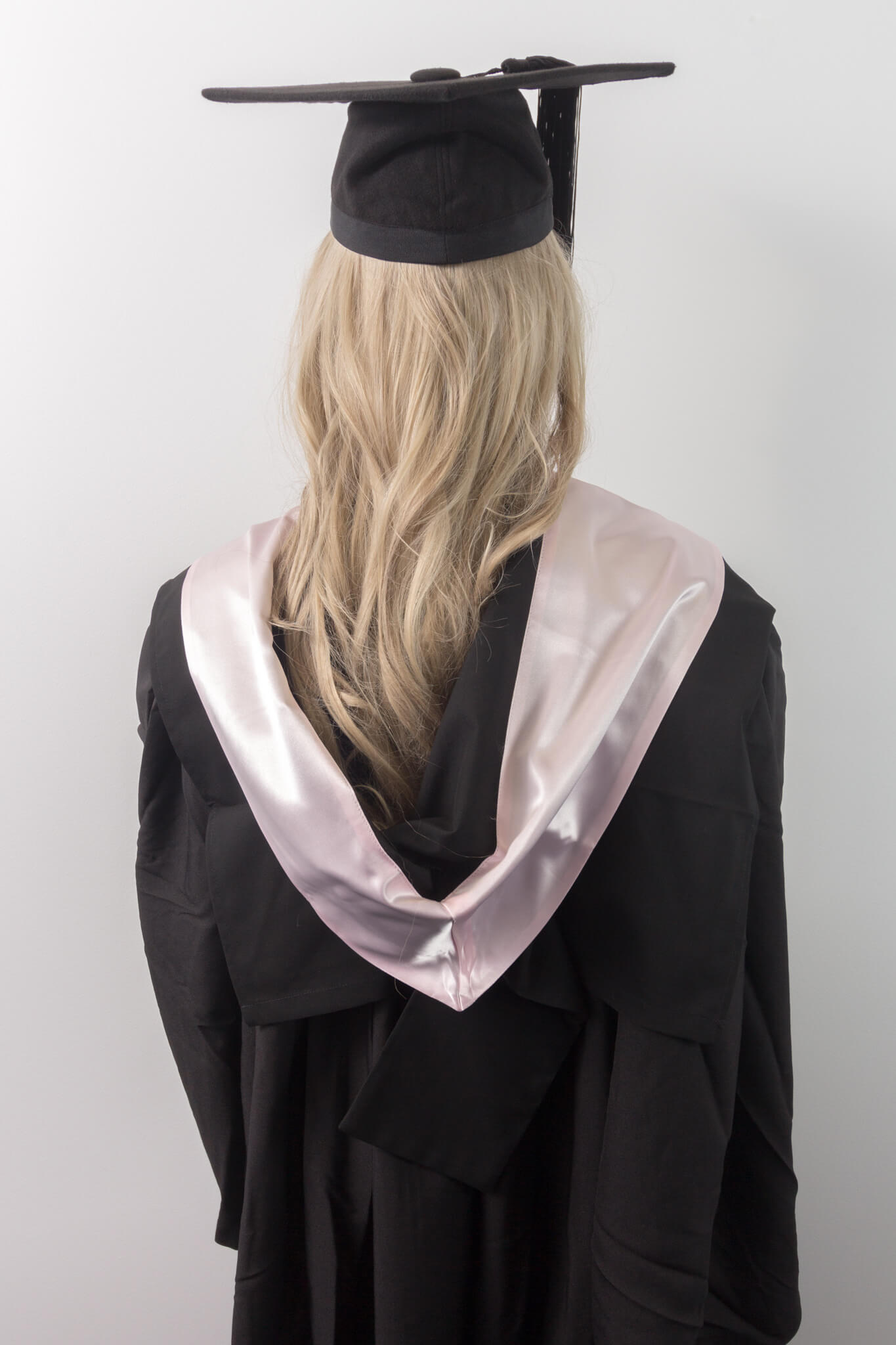Uon clearance academic dress