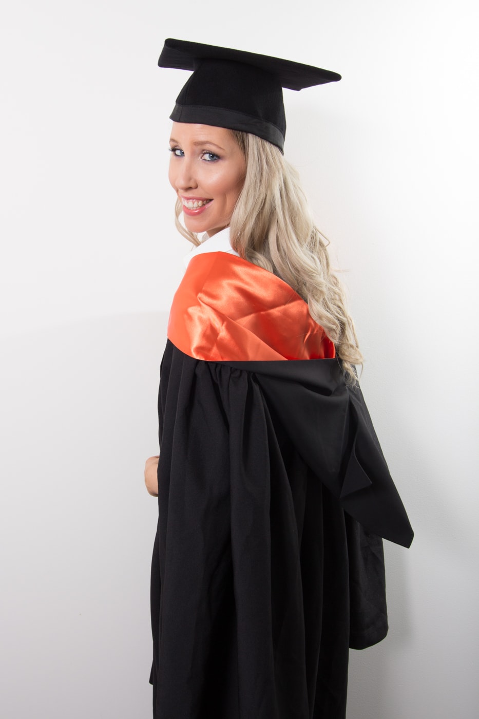 UniSA Graduation Gown Set - Bachelor of Environmental Science | University Graduation  Gown Set