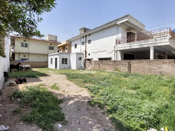 10 marla residential plot for sale