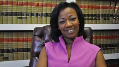 Disgraced North Miami mayor's former fiancée sentenced to prison in  mortgage fraud case