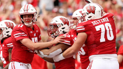 score of badger football game today