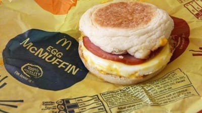 McDonald's giving away free Egg McMuffin breakfast sandwiches ...