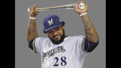 Detroit Tigers reportedly sign free-agent slugger Prince Fielder to  nine-year, $214 million deal 