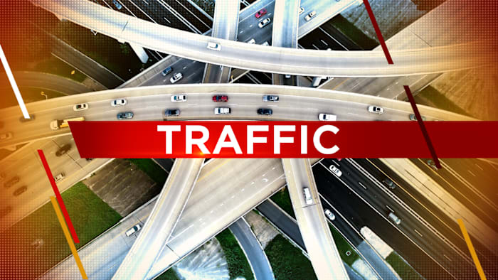 Vehicle crash on US-220 northbound in Roanoke City causing delays