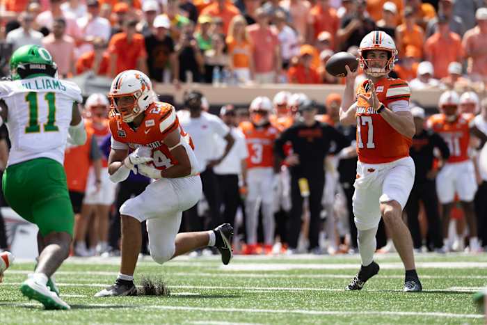 Oklahoma State stuns No. 6 Oregon 39-31, ending 21-game skid against FBS opponents