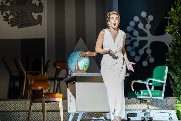 Soprano Brenda Rae flies in to replace Lauren Snouffer for Opera Philadelphia's opening night
