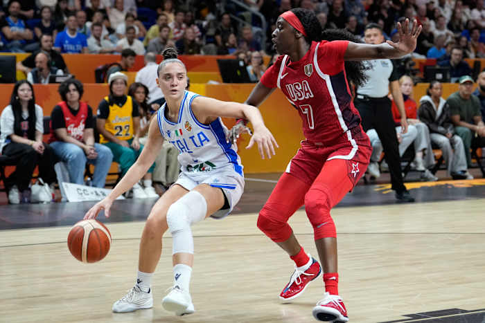 Jackie Young leads a gritty US escape in a tight 55-52 women's World Cup win over Italy