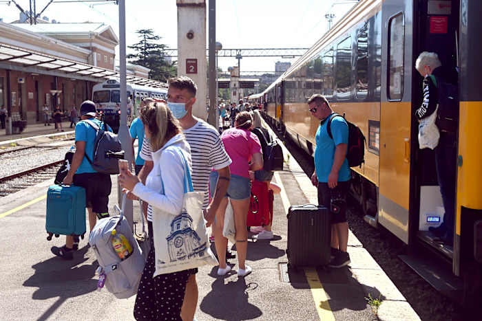 Prague train with 500 tourists boosts Croatia tourism hopes