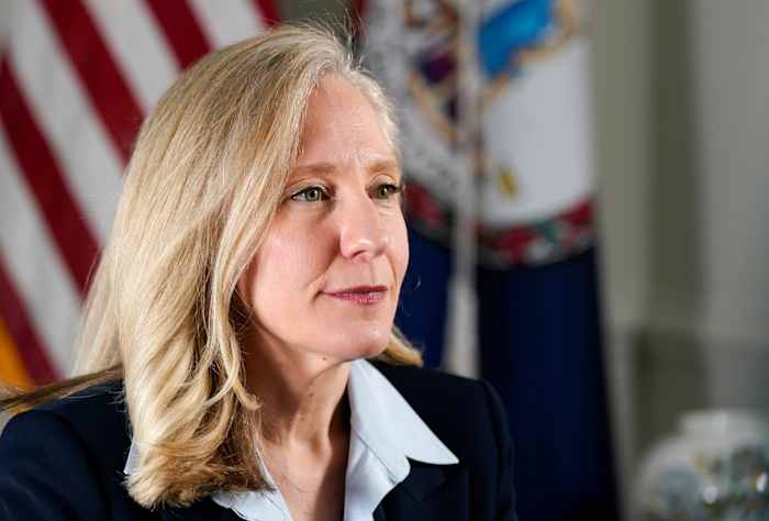 Governor Spanberger honors 9/11 victims and first responders