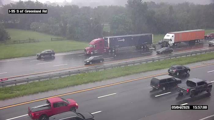 Traffic Alert: Semitruck crash blocks lanes on I-95 north at Greenland Road