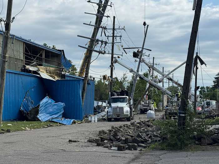 DTE crews work to restore power after tornadoes hit Detroit, nearby communities