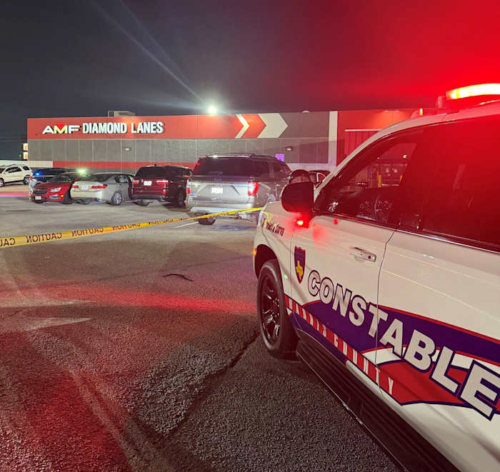 Man hospitalized after drive-by shooting at Houston-area bowling alley; deputies respond to AMF Diamond Lanes, investigation ongoing