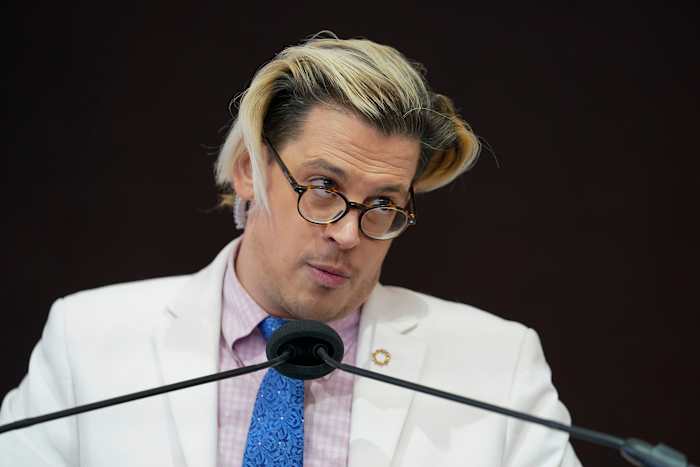 Far-right British provocateur Milo Yiannopoulos arrested by US immigration enforcement