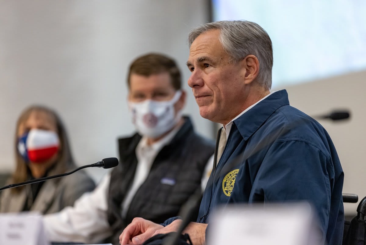 Energy industry showers Gov. Greg Abbott, other Texas ...
