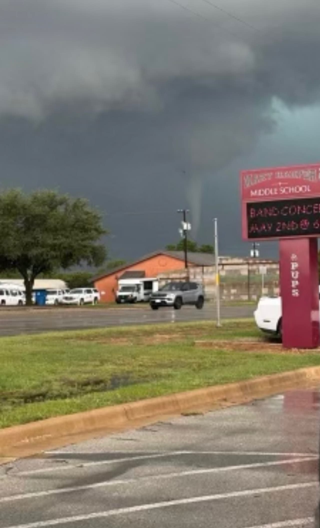 A post from Spark78 in Dilley.