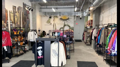 Used name brand clothes near cheap me