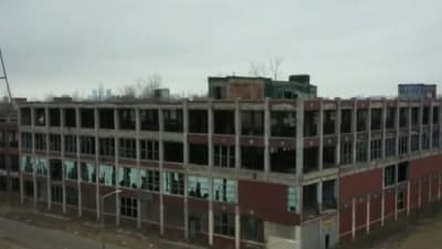 Former Detroit Pistons turf, Palace of Auburn Hills to be demolished  Saturday