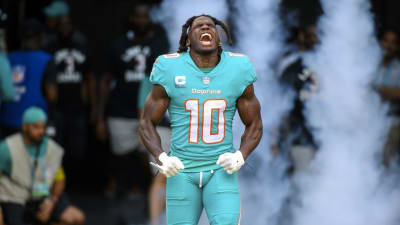 Miami Dolphins' Tyreek Hill accused of slapping employee in boat dispute,  reports say 