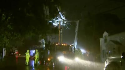 Bomb cyclone knocks out power to 500K in New England