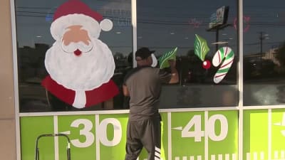 Lubbock Karaoke Christmas Eve 2022 If These Walls Could Talk': San Antonio Artist Uses Talent To Spread  Holiday Cheer