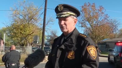 KNOWING WHEN TO HOLD: Police chief says 'chokehold' should be rare,  explains situations not always as they appear, News