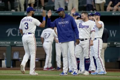 Wander Franco's dad celebrates son's homer in stands