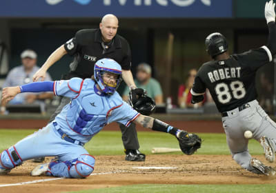 Mateo's 2 homers, 5 RBIs power Orioles past Rangers 8-2