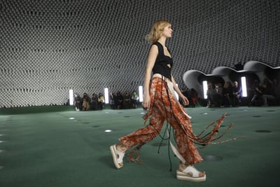 Stella McCartney Fall 2021 Features Animal Models